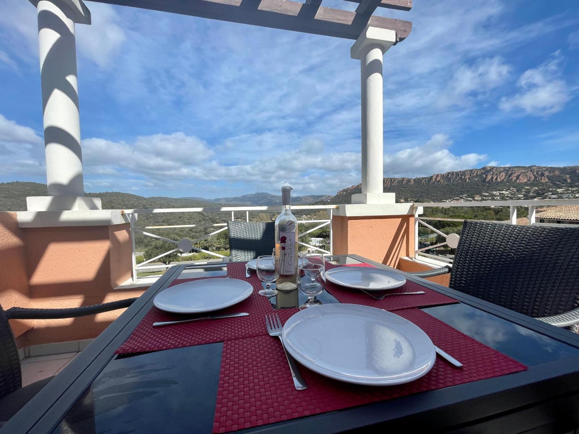 Appartement Cap Esterel 4/5 Personnes Saint-Raphael  Exterior photo
